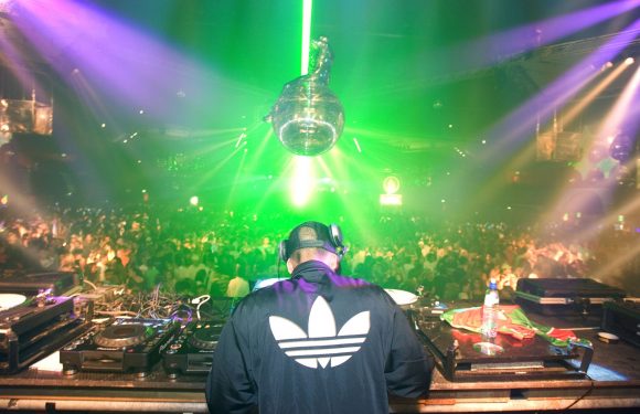 4 Benefits of Listening to Electronic Dance Music